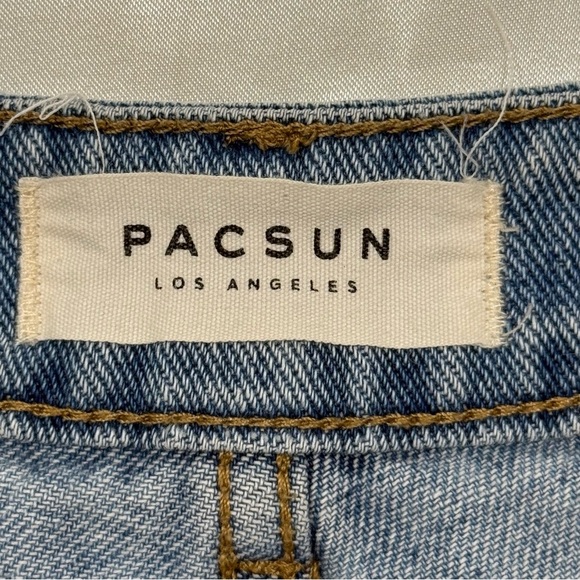 PacSun Mom Jean Short Denim High Waisted Cuffed Light Wash Blue 24 Boho Festival - Picture 7 of 10